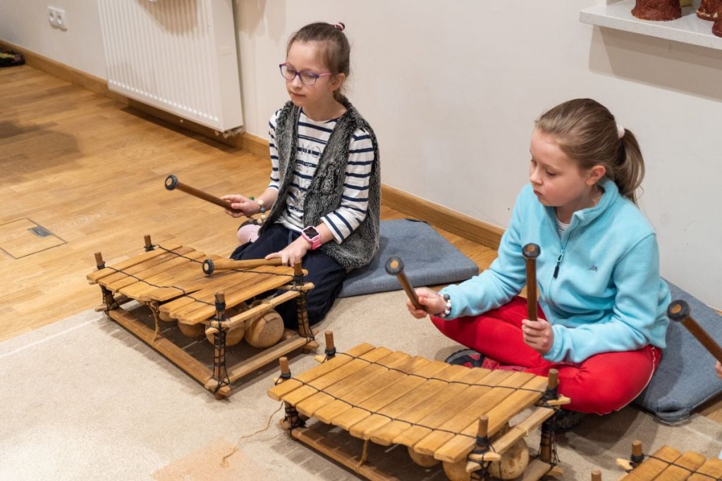 Muzyczny dzień ferii w Muzeum Kultury Kurpiowskiej - zdjęcie #14 - eOstroleka.pl