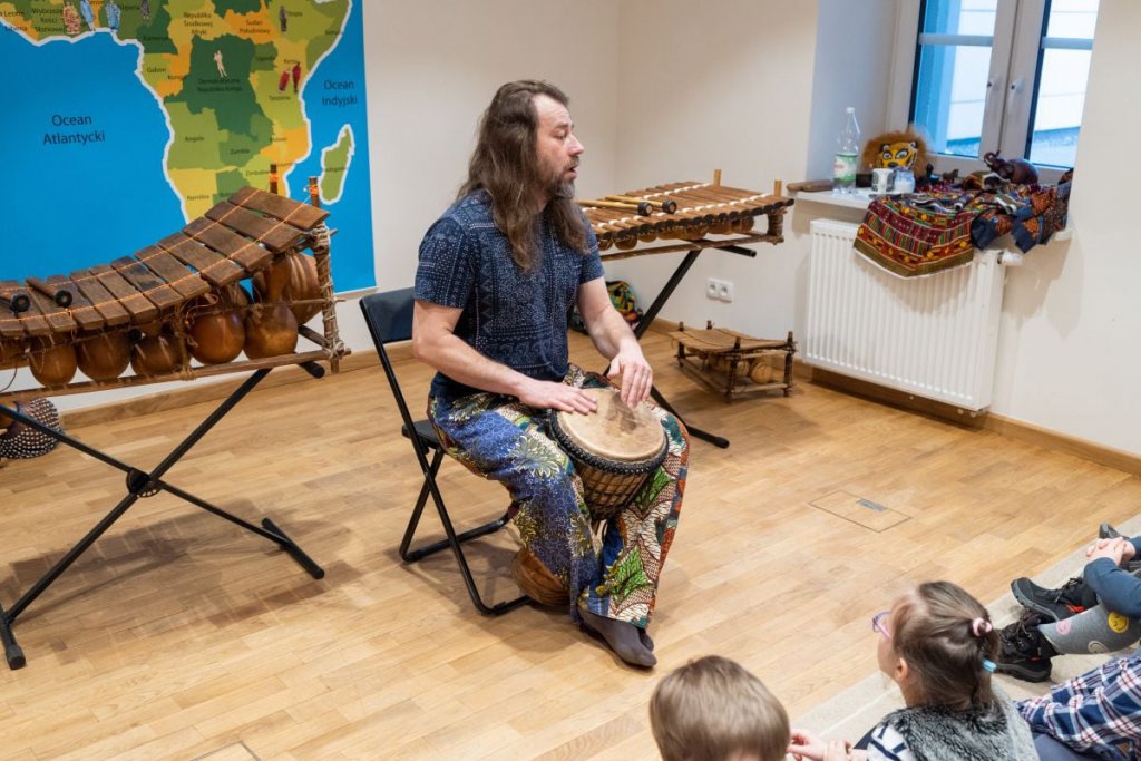 Muzyczny dzień ferii w Muzeum Kultury Kurpiowskiej - zdjęcie #13 - eOstroleka.pl