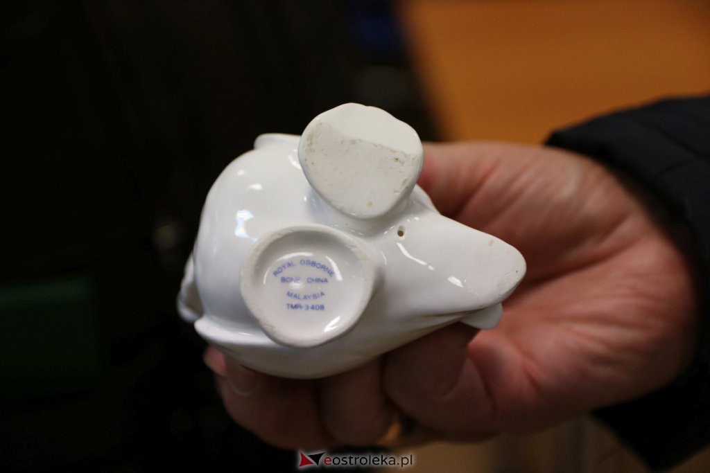 Kolekcjonerska giełda w Klubie Lokator z gośćmi zza granicy i bardzo starymi eksponatami [06.02.2022] - zdjęcie #12 - eOstroleka.pl