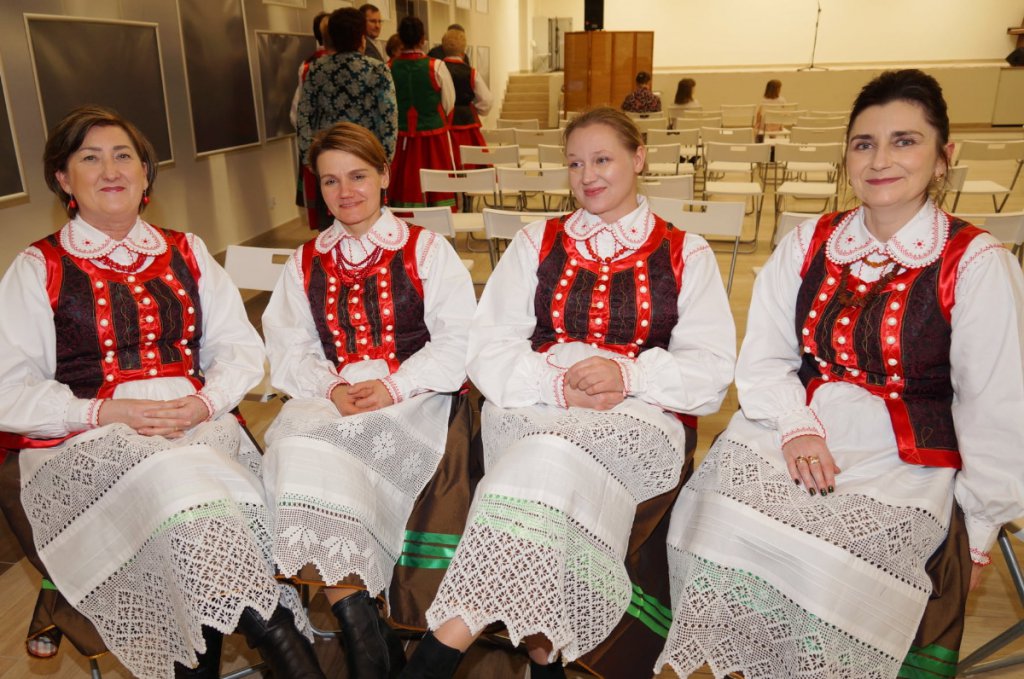 „Kominki Kurpiowskie” 2022 za nami. Było smacznie i pięknie [07.02.2022] - zdjęcie #8 - eOstroleka.pl