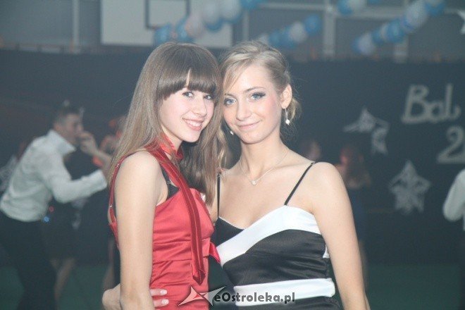 Bal gimnazjalny w gimnazjum nr 2 (05-02-2011) - zdjęcie #29 - eOstroleka.pl