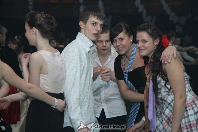 Bal gimnazjalny w gimnazjum nr 2 (05-02-2011) - zdjęcie #22 - eOstroleka.pl