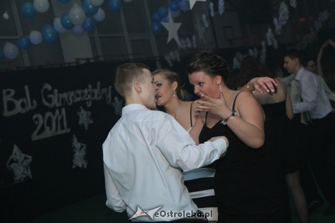 Bal gimnazjalny w gimnazjum nr 2 (05-02-2011) - zdjęcie #8 - eOstroleka.pl
