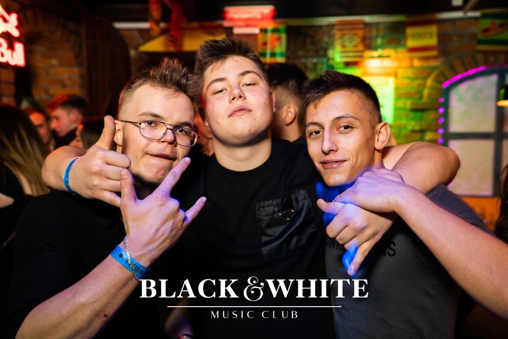 DiscoBoys w Clubie Black&White [04.02.2022] - zdjęcie #32 - eOstroleka.pl