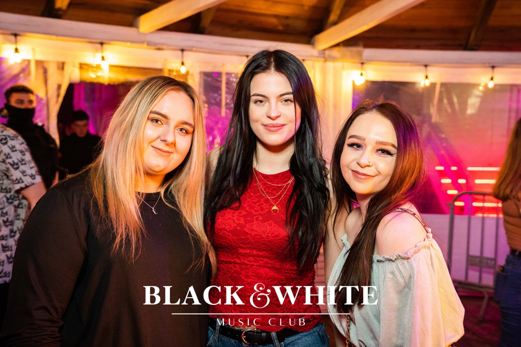 Czerwone usta opanowały Black&White [05.02.2022] - zdjęcie #46 - eOstroleka.pl