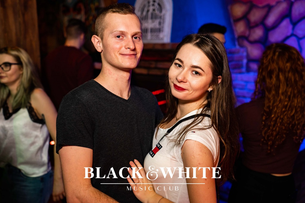 Czerwone usta opanowały Black&White [05.02.2022] - zdjęcie #14 - eOstroleka.pl