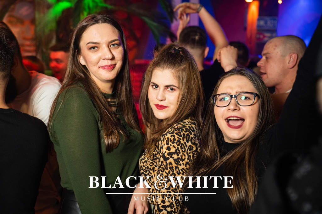 Czerwone usta opanowały Black&White [05.02.2022] - zdjęcie #3 - eOstroleka.pl