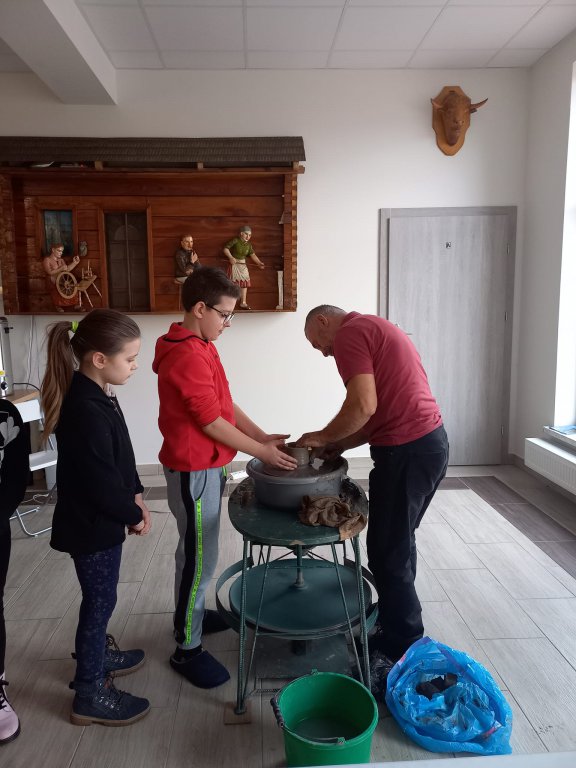 Ferie w świetlicy środowiskowej w Łysych - zdjęcie #1 - eOstroleka.pl