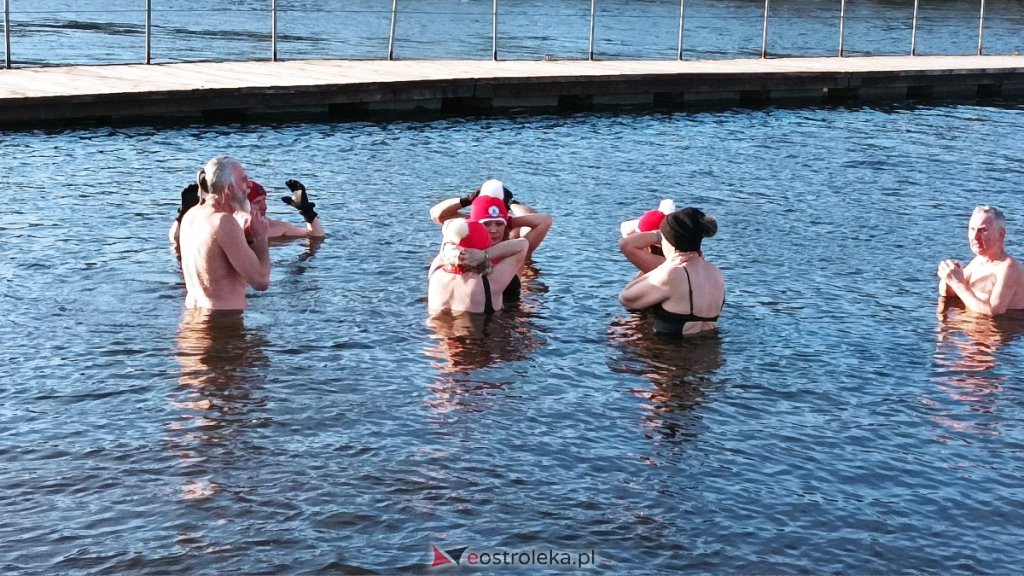 Morsy na plaży w Ostrołęce. Rozgrzewka przed jutrzejszą, dużą akcją [12.02.2022] - zdjęcie #17 - eOstroleka.pl