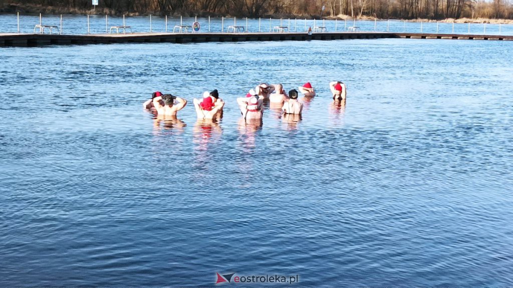 Morsy na plaży w Ostrołęce. Rozgrzewka przed jutrzejszą, dużą akcją [12.02.2022] - zdjęcie #1 - eOstroleka.pl
