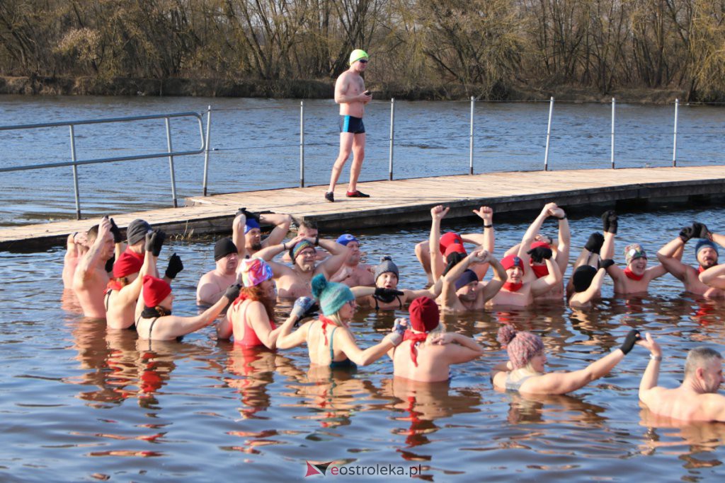 Morsowanie dla Zuzi na plaży miejskiej [13.02.2022] - zdjęcie #56 - eOstroleka.pl
