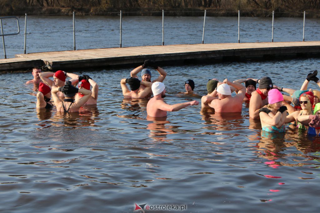 Morsowanie dla Zuzi na plaży miejskiej [13.02.2022] - zdjęcie #51 - eOstroleka.pl