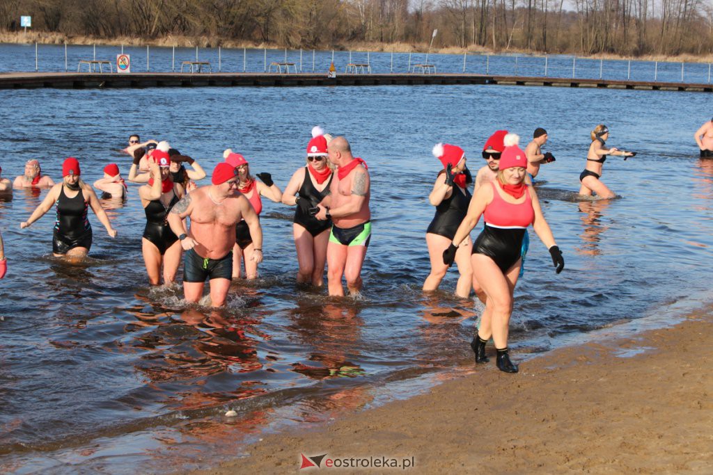 Morsowanie dla Zuzi na plaży miejskiej [13.02.2022] - zdjęcie #39 - eOstroleka.pl