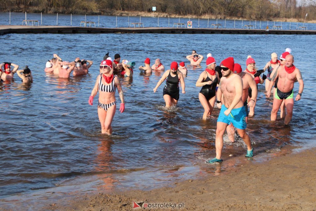 Morsowanie dla Zuzi na plaży miejskiej [13.02.2022] - zdjęcie #37 - eOstroleka.pl