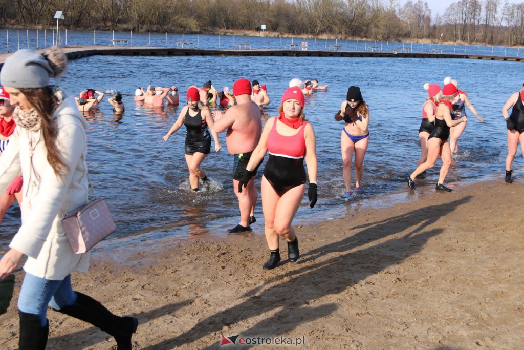 Morsowanie dla Zuzi na plaży miejskiej [13.02.2022] - zdjęcie #34 - eOstroleka.pl