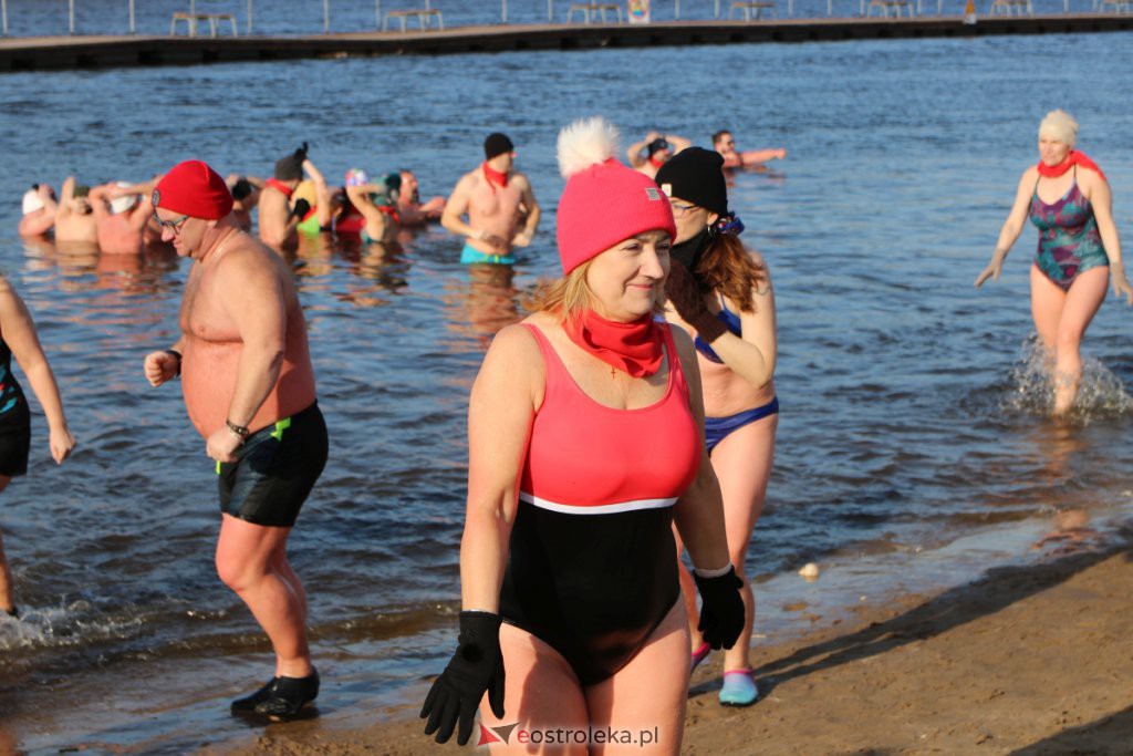 Morsowanie dla Zuzi na plaży miejskiej [13.02.2022] - zdjęcie #33 - eOstroleka.pl