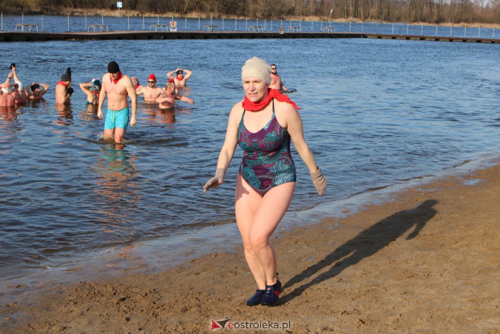 Morsowanie dla Zuzi na plaży miejskiej [13.02.2022] - zdjęcie #30 - eOstroleka.pl
