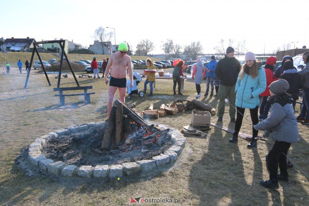 Morsowanie dla Zuzi na plaży miejskiej [13.02.2022] - zdjęcie #20 - eOstroleka.pl
