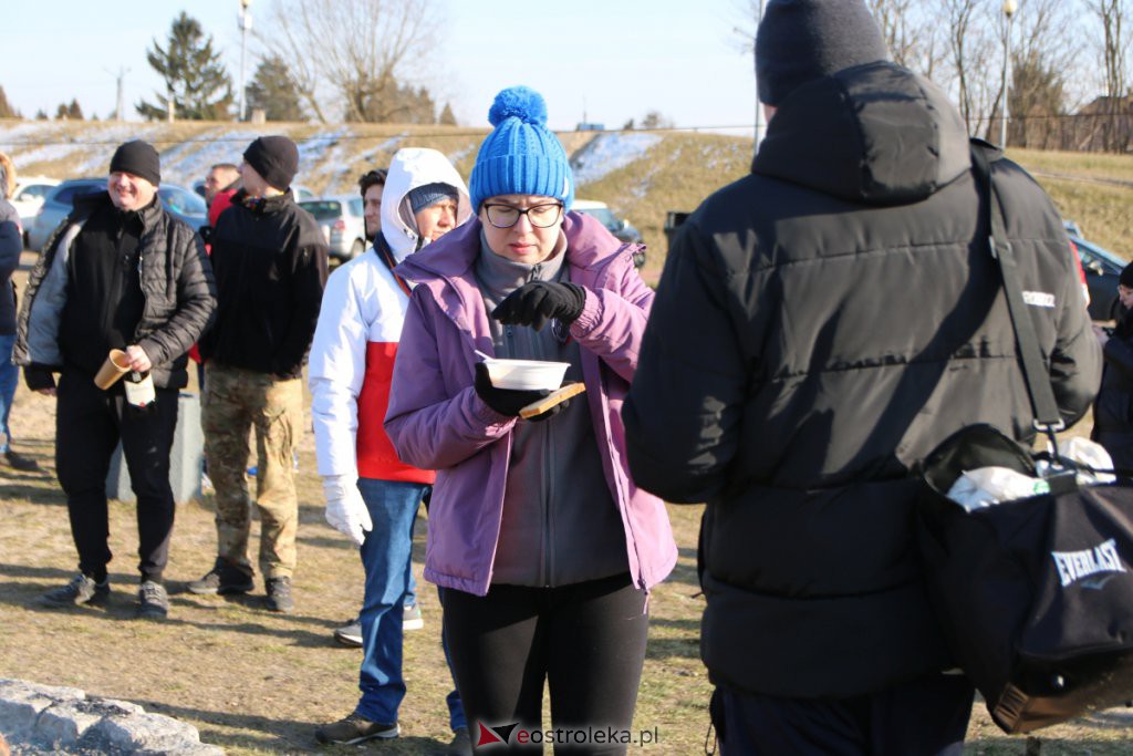 Morsowanie dla Zuzi na plaży miejskiej [13.02.2022] - zdjęcie #8 - eOstroleka.pl