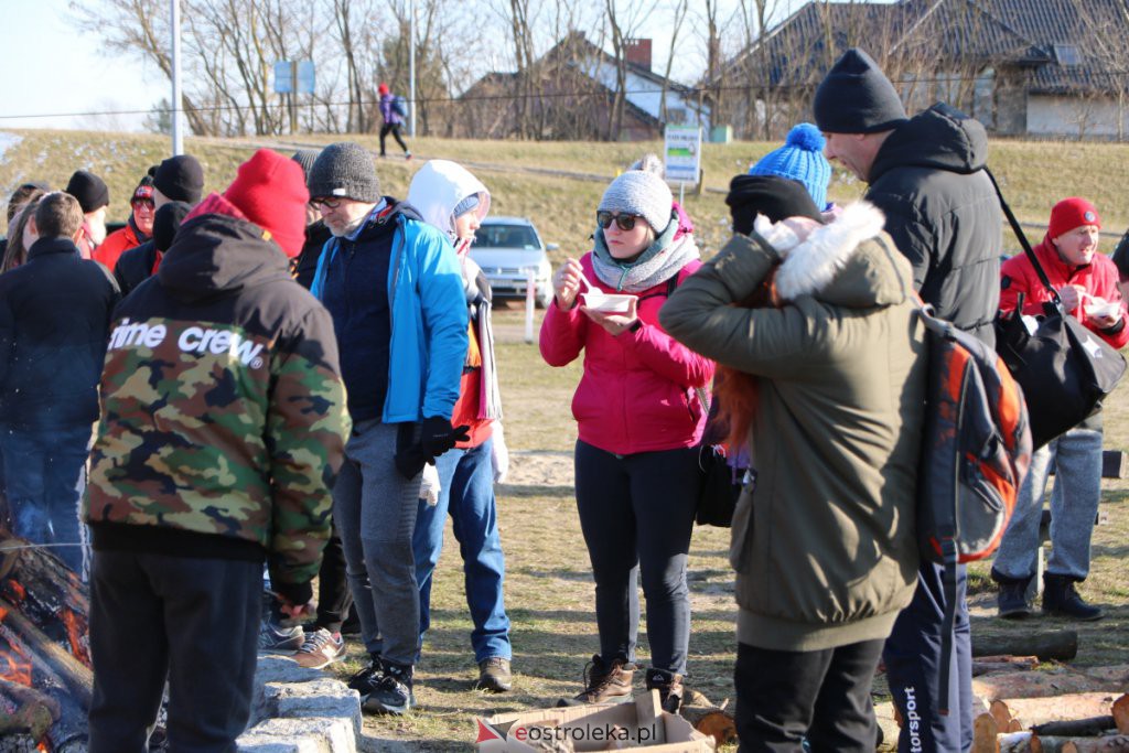 Morsowanie dla Zuzi na plaży miejskiej [13.02.2022] - zdjęcie #1 - eOstroleka.pl