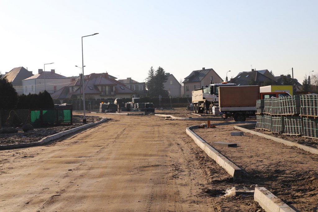 Praca wre na Nadnarwiańskiej. Raport z placu budowy [18.02.2022] - zdjęcie #5 - eOstroleka.pl
