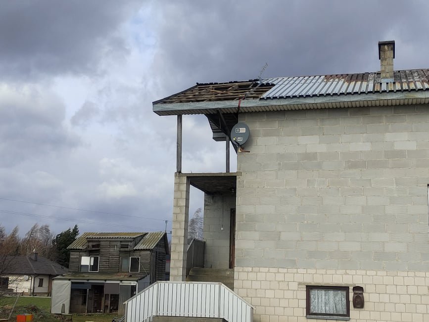 Wieje, niszczy i sieje strach. Kolejna noc z wichurą w regionie [19.02.2022] - zdjęcie #58 - eOstroleka.pl