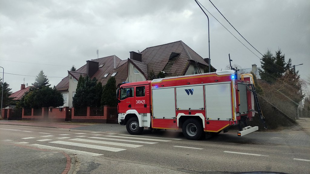 Wieje, niszczy i sieje strach. Kolejna noc z wichurą w regionie [19.02.2022] - zdjęcie #42 - eOstroleka.pl