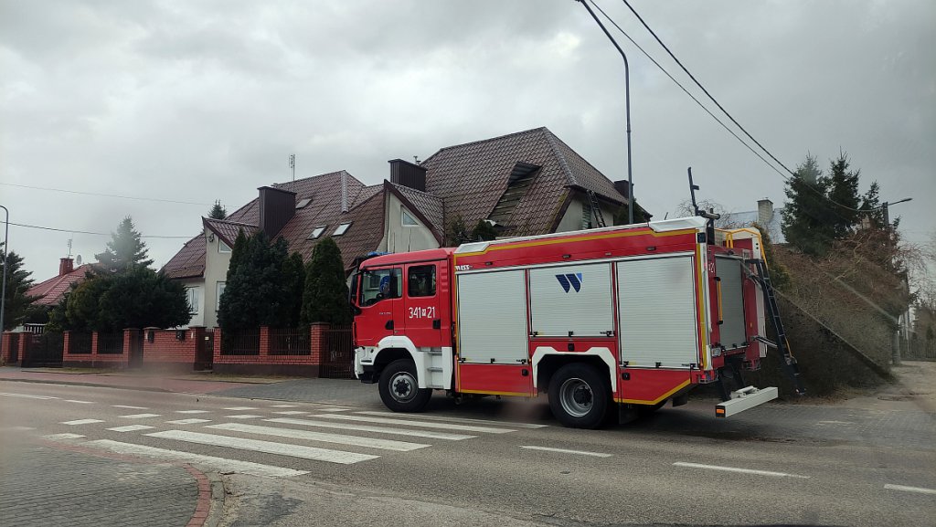 Wieje, niszczy i sieje strach. Kolejna noc z wichurą w regionie [19.02.2022] - zdjęcie #43 - eOstroleka.pl