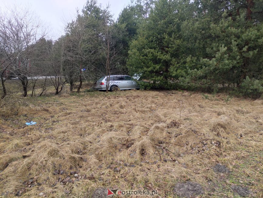 Wypadek na DK-53 między Ostrołęką a Dylewem [23.02.2022] - zdjęcie #13 - eOstroleka.pl