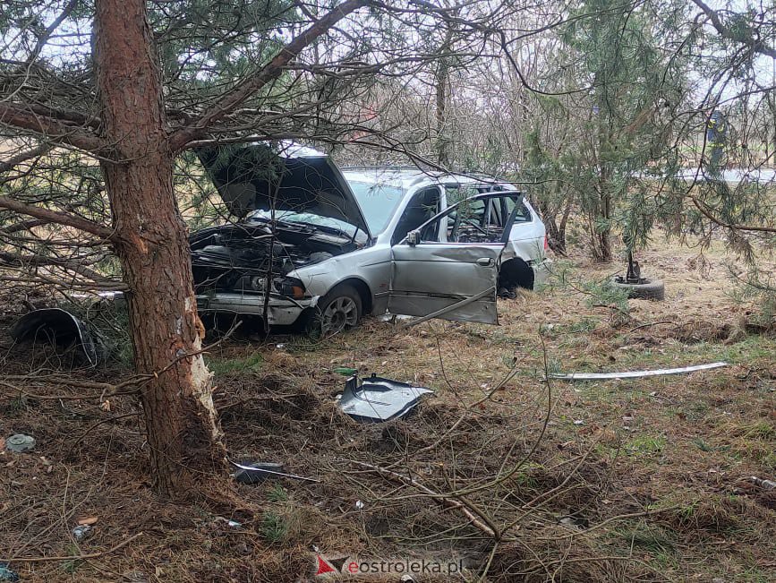 Wypadek na DK-53 między Ostrołęką a Dylewem [23.02.2022] - zdjęcie #7 - eOstroleka.pl