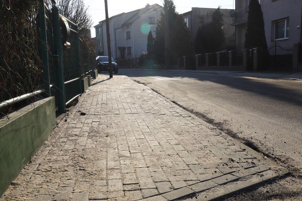 Nowe chodniki przy ul. Króla Władysława Jagiełły - zdjęcie #4 - eOstroleka.pl