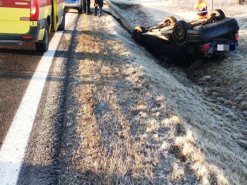Dachowanie w Kordowie [24.02.2022] - zdjęcie #4 - eOstroleka.pl