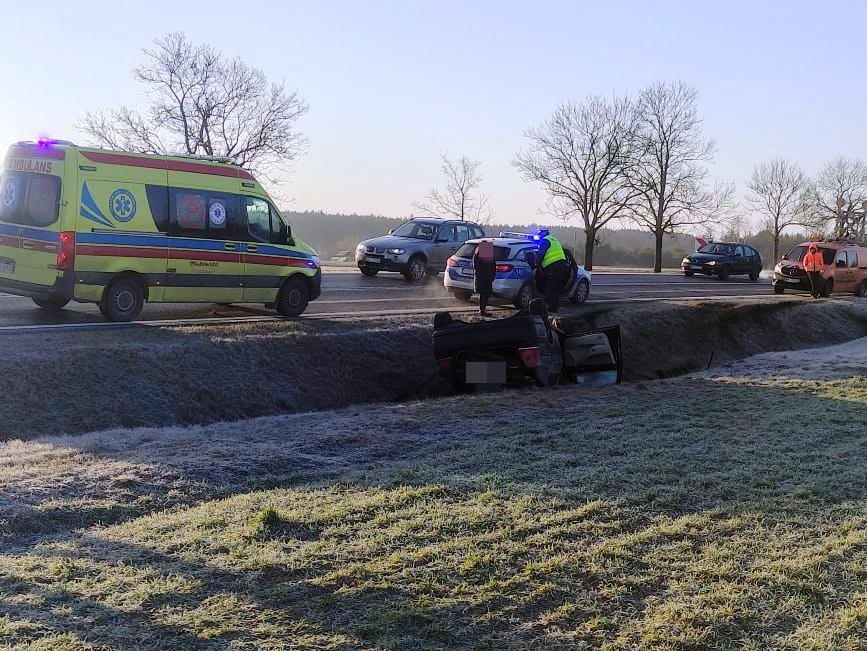 Dachowanie w Kordowie [24.02.2022] - zdjęcie #2 - eOstroleka.pl