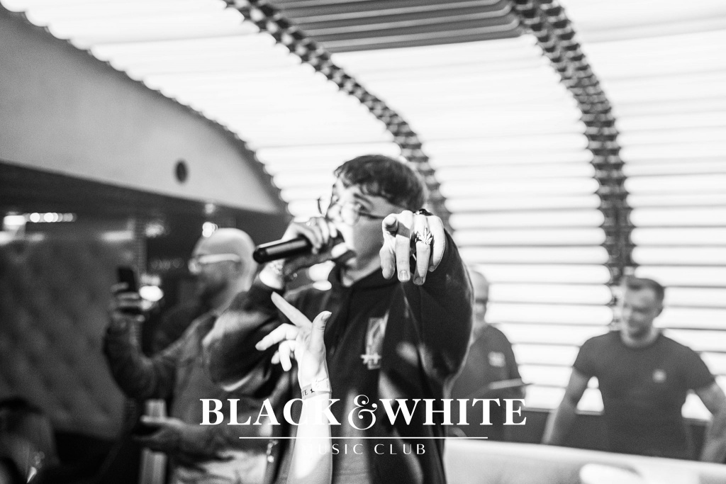 Ronnie Ferrari w Clubie Black&White [18.02.2022] - zdjęcie #68 - eOstroleka.pl