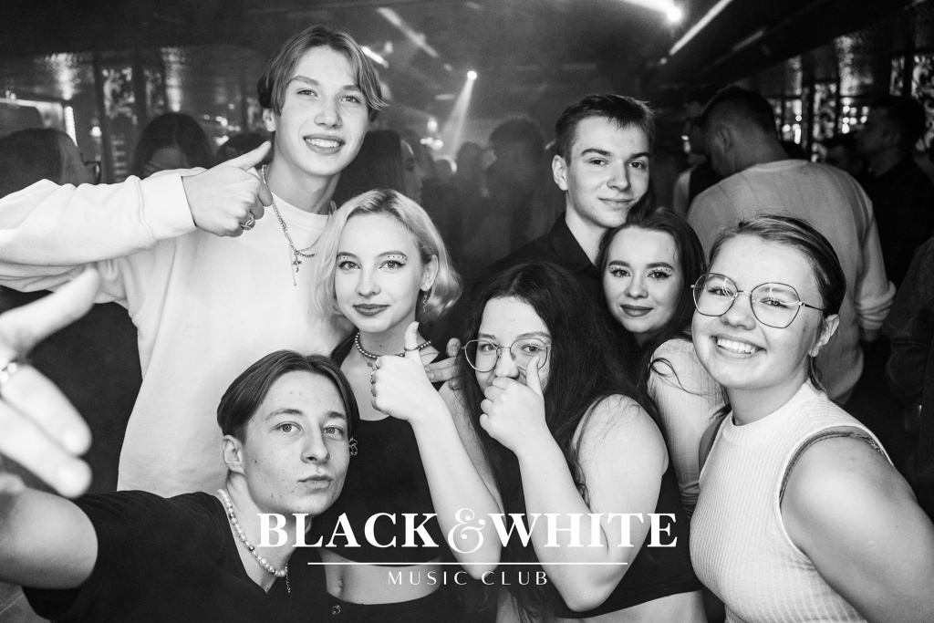 Ronnie Ferrari w Clubie Black&White [18.02.2022] - zdjęcie #47 - eOstroleka.pl