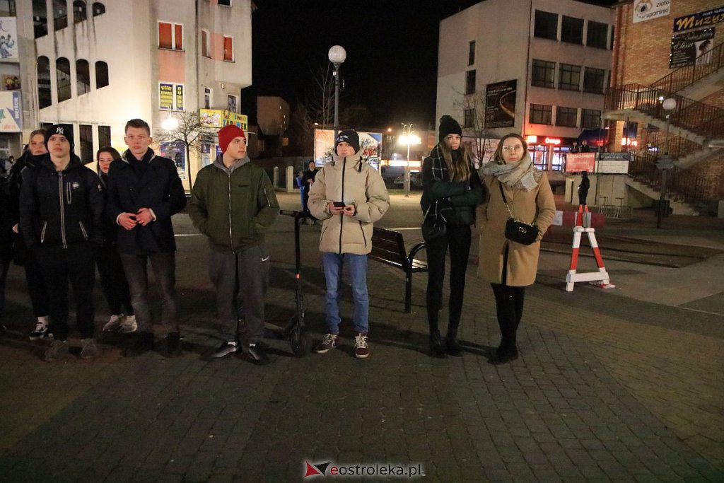 Ostrołęczanie solidarni z Ukrainą. W trudnym czasie bądźmy razem [24.02.2022] - zdjęcie #43 - eOstroleka.pl