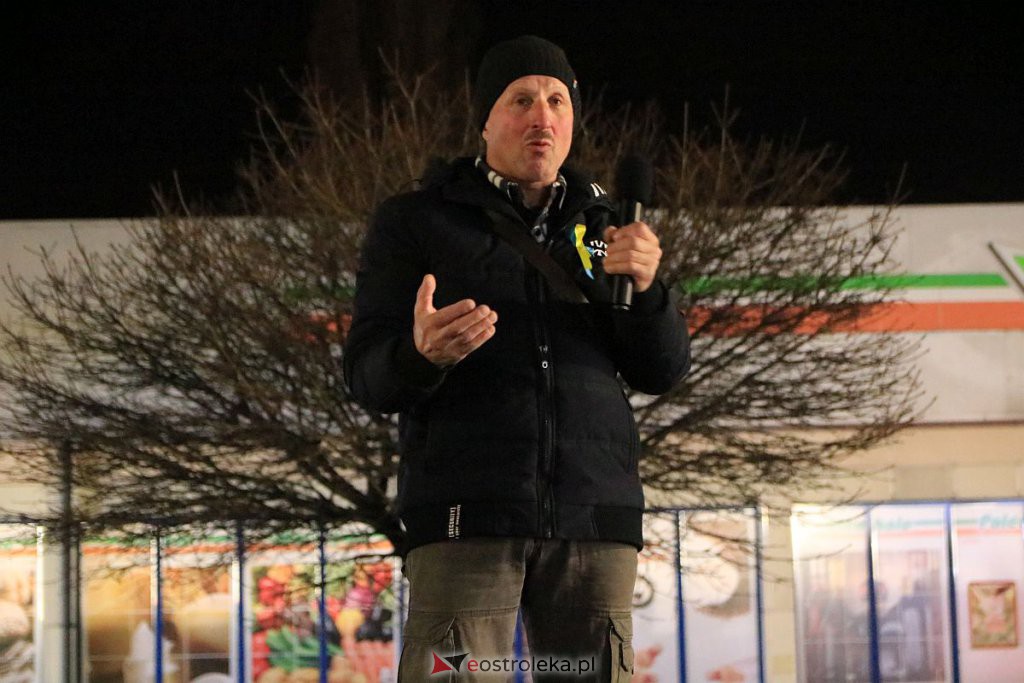 Ostrołęczanie solidarni z Ukrainą. W trudnym czasie bądźmy razem [24.02.2022] - zdjęcie #35 - eOstroleka.pl