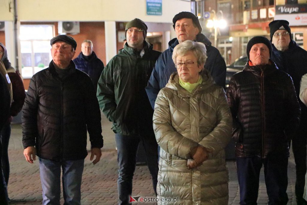 Ostrołęczanie solidarni z Ukrainą. W trudnym czasie bądźmy razem [24.02.2022] - zdjęcie #30 - eOstroleka.pl