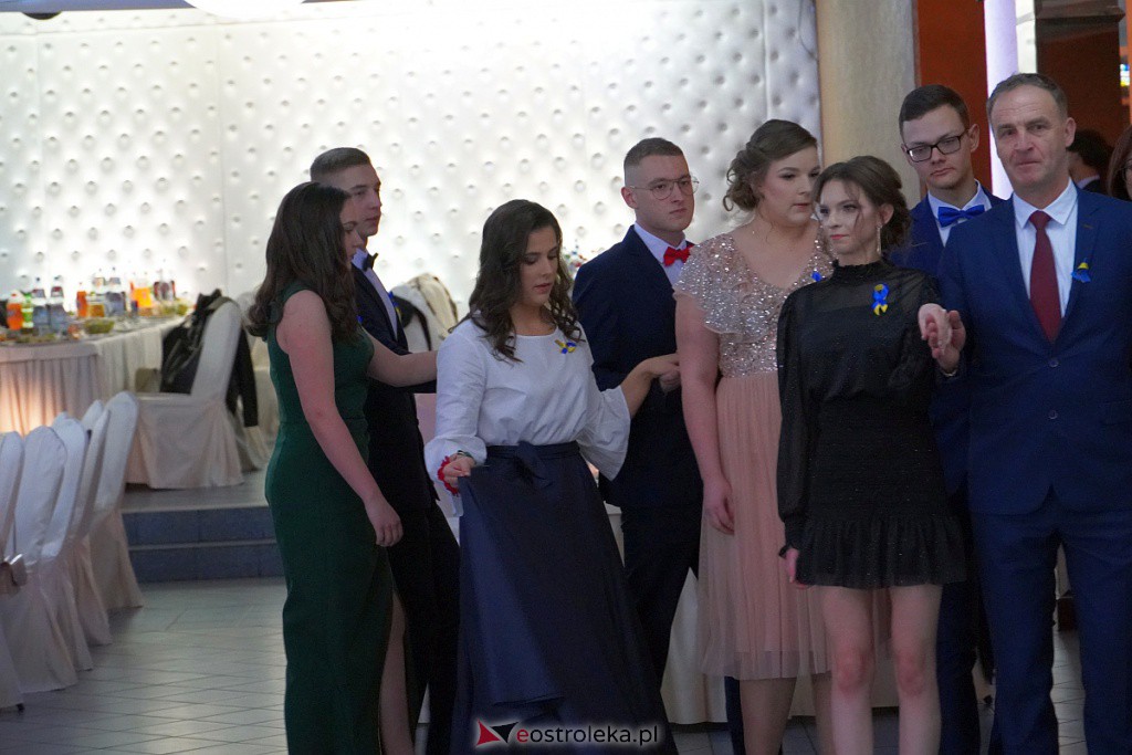 Studniówka 2022. I LO w Ostrołęce - zdjęcie #272 - eOstroleka.pl