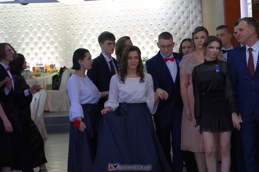 Studniówka 2022. I LO w Ostrołęce - zdjęcie #270 - eOstroleka.pl