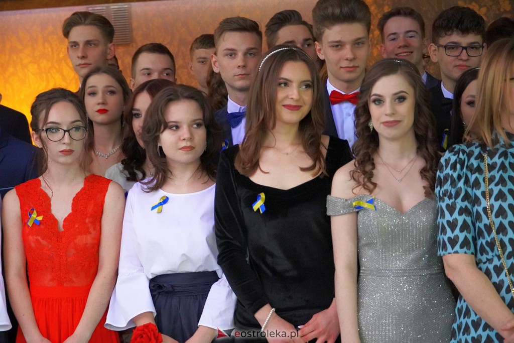 Studniówka 2022. I LO w Ostrołęce - zdjęcie #227 - eOstroleka.pl