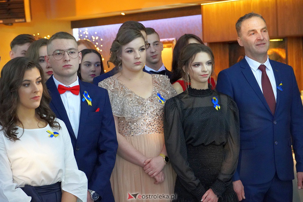 Studniówka 2022. I LO w Ostrołęce - zdjęcie #223 - eOstroleka.pl