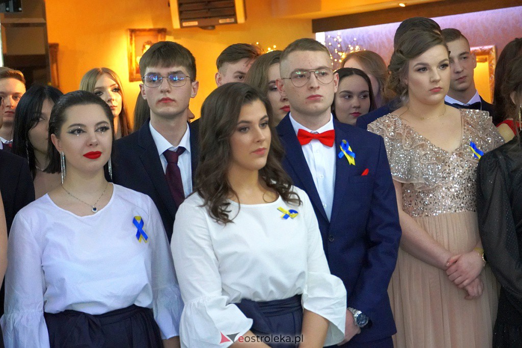 Studniówka 2022. I LO w Ostrołęce - zdjęcie #222 - eOstroleka.pl