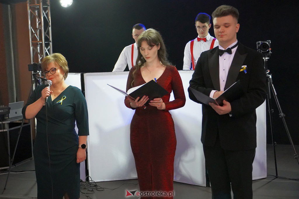 Studniówka 2022. I LO w Ostrołęce - zdjęcie #200 - eOstroleka.pl