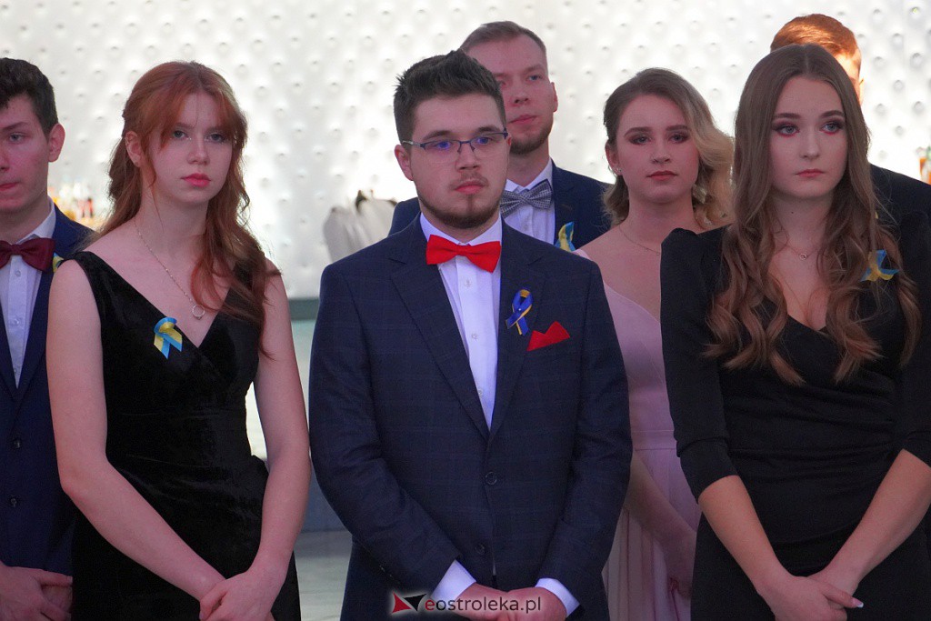 Studniówka 2022. I LO w Ostrołęce - zdjęcie #211 - eOstroleka.pl