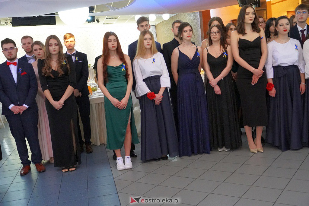 Studniówka 2022. I LO w Ostrołęce - zdjęcie #209 - eOstroleka.pl