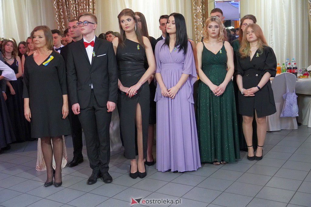 Studniówka 2022. I LO w Ostrołęce - zdjęcie #205 - eOstroleka.pl