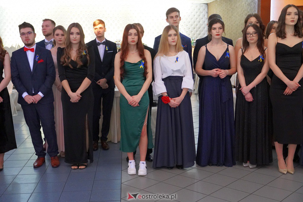 Studniówka 2022. I LO w Ostrołęce - zdjęcie #178 - eOstroleka.pl