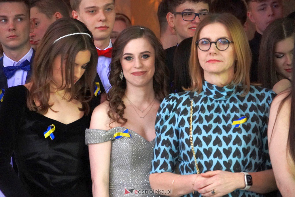 Studniówka 2022. I LO w Ostrołęce - zdjęcie #171 - eOstroleka.pl