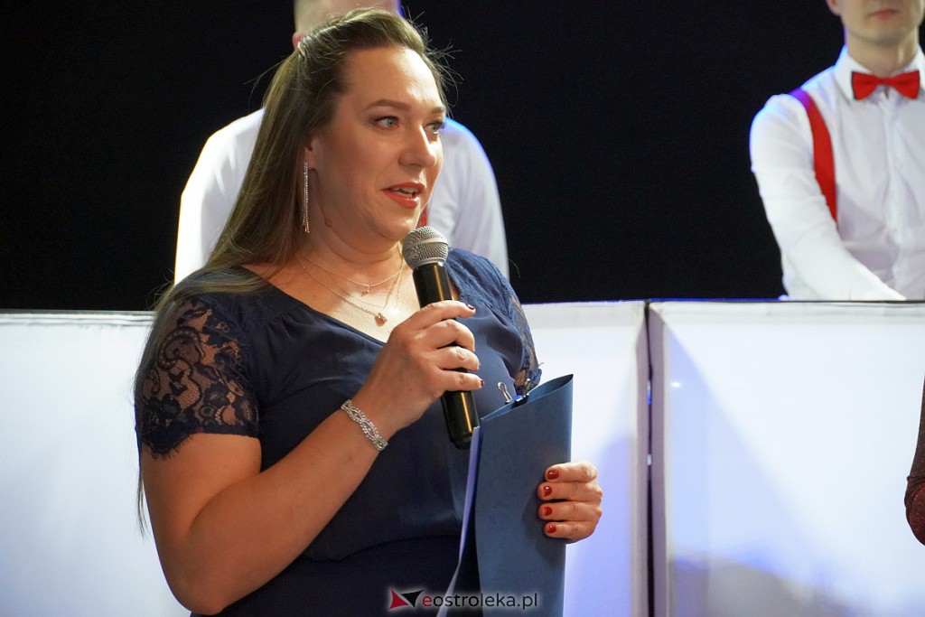 Studniówka 2022. I LO w Ostrołęce - zdjęcie #167 - eOstroleka.pl